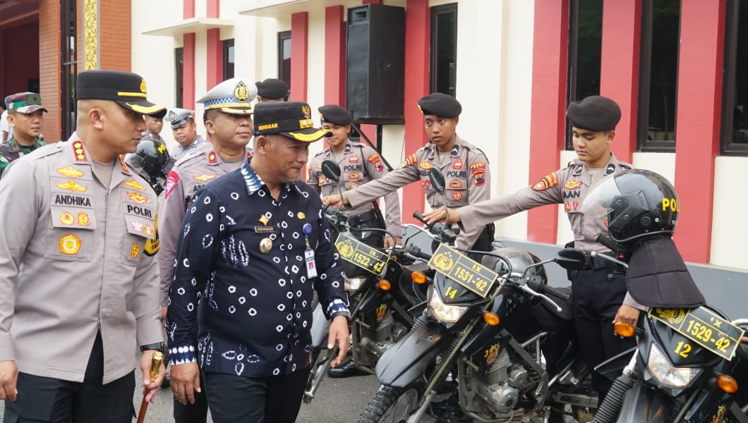 Pj Bupati Pimpin Apel Gelar Pasukan Ops Keselamatan Lalu Lintas Candi 2024 dan Aksi Keselamatan Jala