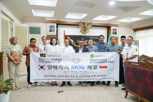 Bupati Pati Tandatangani MoU Pemberangkatan Calon Tenaga Kerja ke Korea Selatan 